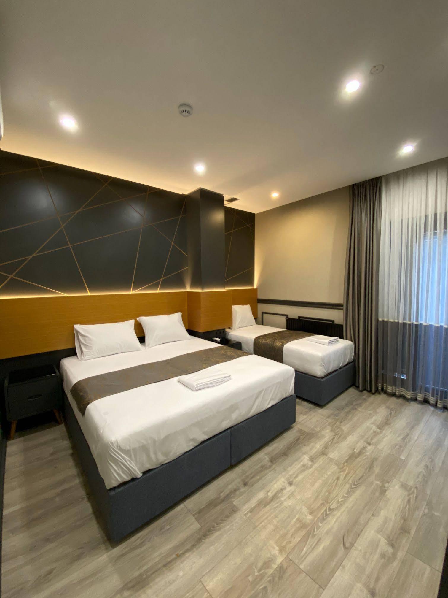 Confores Hotel Provincia di Provincia di Istanbul Esterno foto