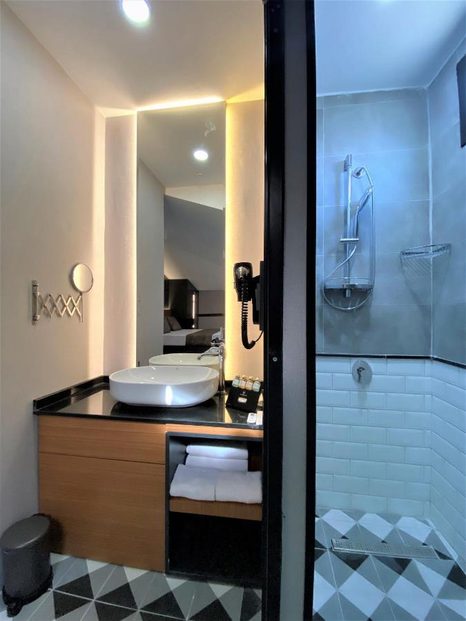 Confores Hotel Provincia di Provincia di Istanbul Esterno foto